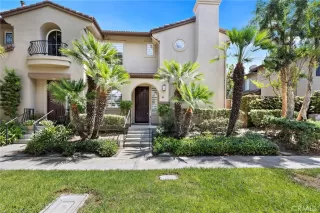 Photo #3: OC25190769 Listing 