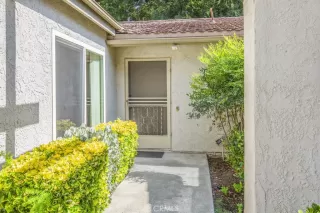 Photo #3: OC25191152 Listing 