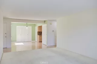 Photo #5: OC25191152 Listing 