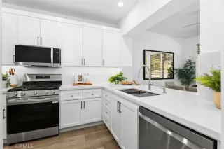 Photo #4: OC25191173 Listing 