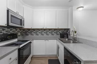 Photo #5: OC25191270 Listing 