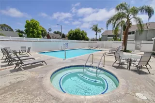 Photo #4: OC25191803 Listing 