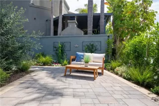 Photo #3: OC25191880 Listing 