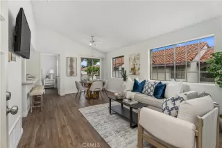 More Details about MLS # OC25191881 : 23371 #E 290 LA CRESCENTA