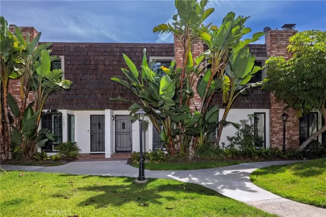 MLS: OC25191884 Condo For Sale