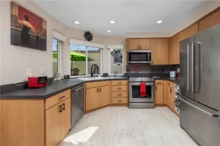 Photo #5: OC25191884 Listing