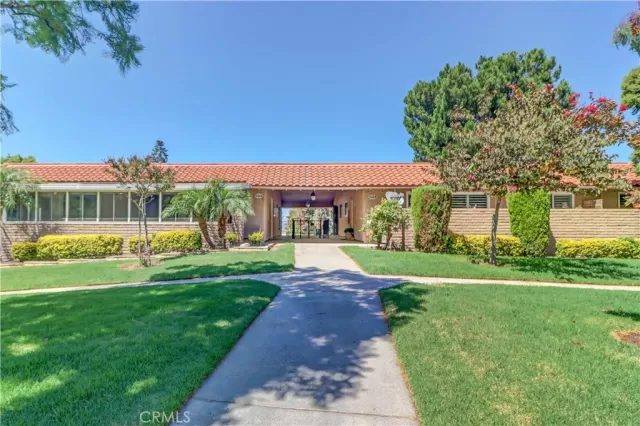 MLS: OC25192069 Condo For Sale