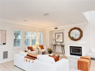 Photo #2: OC25192114 Listing