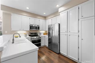 Photo #6: OC25192125 Listing 