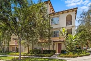 Photo #1: OC25192422 Listing 