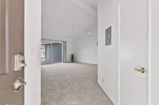 Photo #4: OC25192595 Listing 