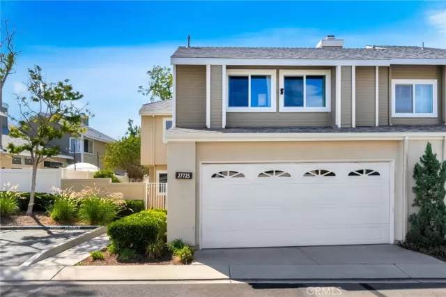 MLS: OC25192649 Condo For Sale