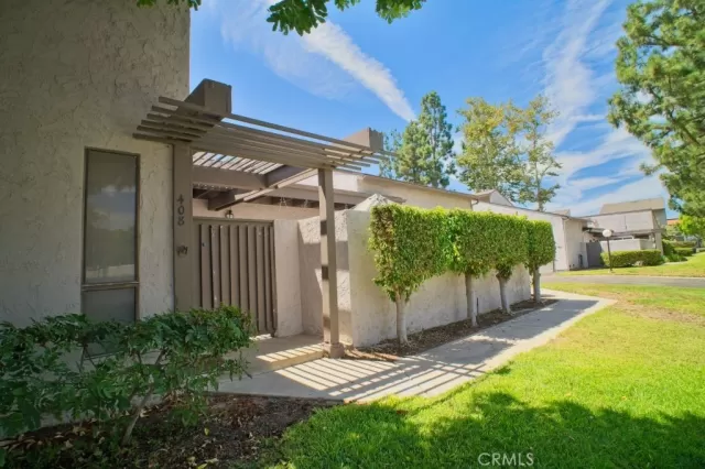 MLS: OC25192959 Condo For Sale