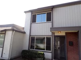 Photo #1: OC25193031 Listing