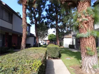 Photo #2: OC25193031 Listing