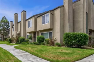 Photo #1: OC25193078 Listing 