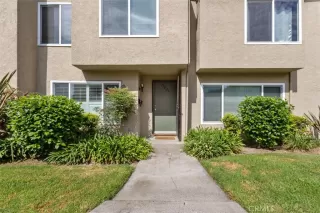 Photo #3: OC25193078 Listing 