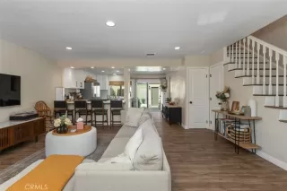 Photo #5: OC25193078 Listing 