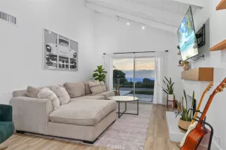 Photo #3: OC25193122 Listing