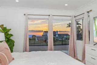 Photo #4: OC25193122 Listing