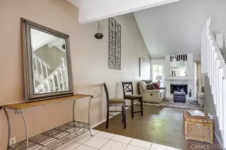 Photo #2: OC25193333 Listing 