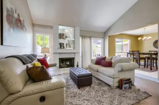 Photo #3: OC25193333 Listing 