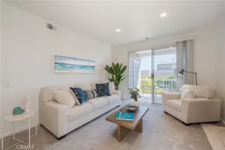 Photo #5: OC25193501 Listing 