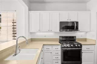 Photo #5: OC25193804 Listing 