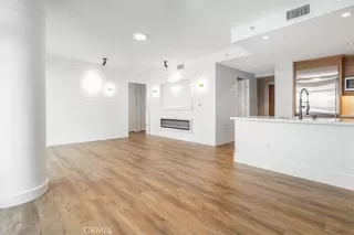 Photo #4: OC25194040 Listing 