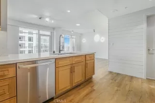 Photo #6: OC25194040 Listing 