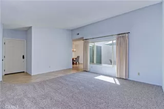 Photo #4: OC25194120 Listing 