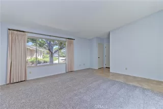 Photo #5: OC25194120 Listing 