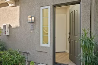 Photo #2: OC25194249 Listing 