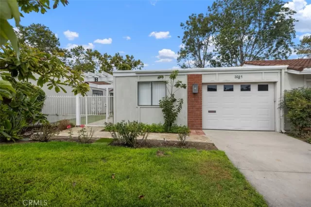 MLS: OC25194514 Condo For Sale