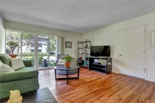 Photo #2: OC25194543 Listing 