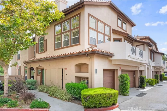 MLS: OC25194556 Condo For Sale