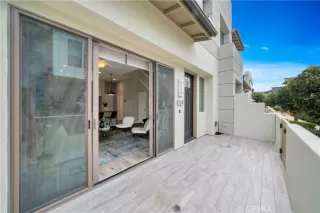 Photo #3: OC25194821 Listing 