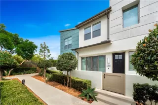 Photo #4: OC25194821 Listing 