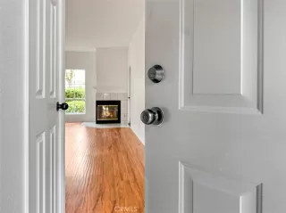 Photo #1: OC25194834 Listing