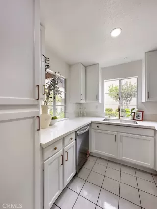 Photo #3: OC25194834 Listing