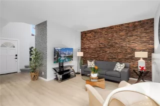 Photo #5: OC25194869 Listing 