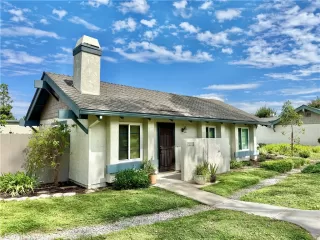 More Details about MLS # OC25195073 : 22995 CAMINITO REGALO 89