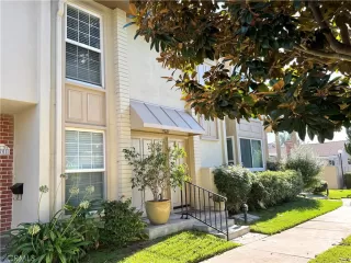 Photo #1: OC25195093 Listing 