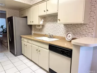 Photo #5: OC25195093 Listing 