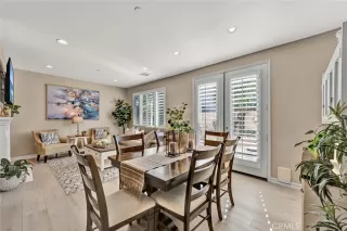 Photo #5: OC25195408 Listing