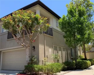 More Details about MLS # OC25195446 : 605 NEWCASTLE