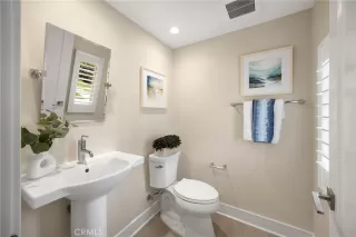 Photo #4: OC25195571 Listing 