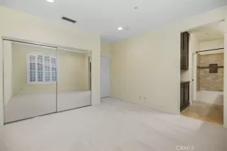 Photo #4: OC25195686 Listing