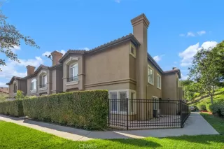 Photo #6: OC25195686 Listing