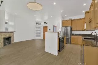 Photo #5: OC25195790 Listing 